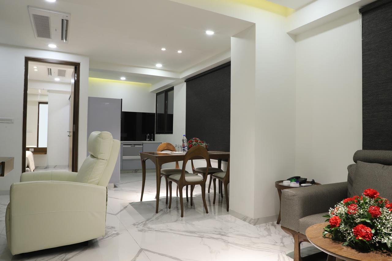 Hotel Ebony Residency Ahmadábád Exteriér fotografie
